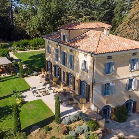 Querce D'orlando Chateau Sleeps 14 With Pool And Wifi Holiday home